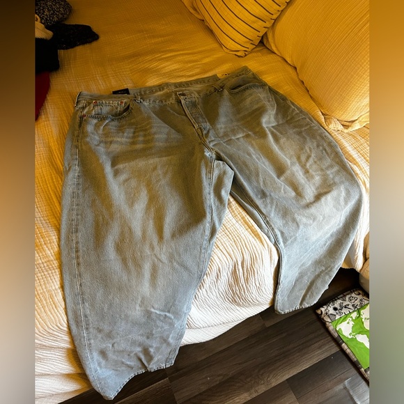 Levi’s 501 90’s Light Wash Denim - Picture 1 of 8